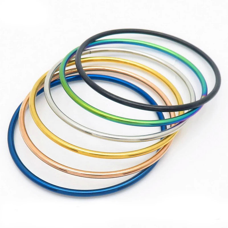 Lot de Bracelets Joncs Dorés – Empilables Chic & Intemporels