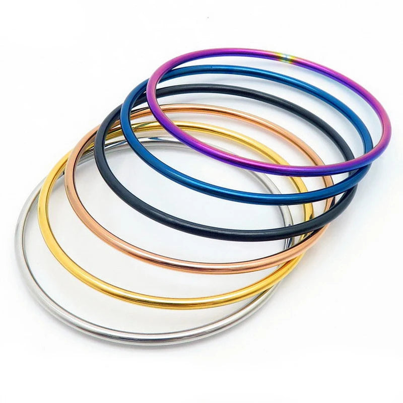 Lot de Bracelets Joncs Dorés – Empilables Chic & Intemporels